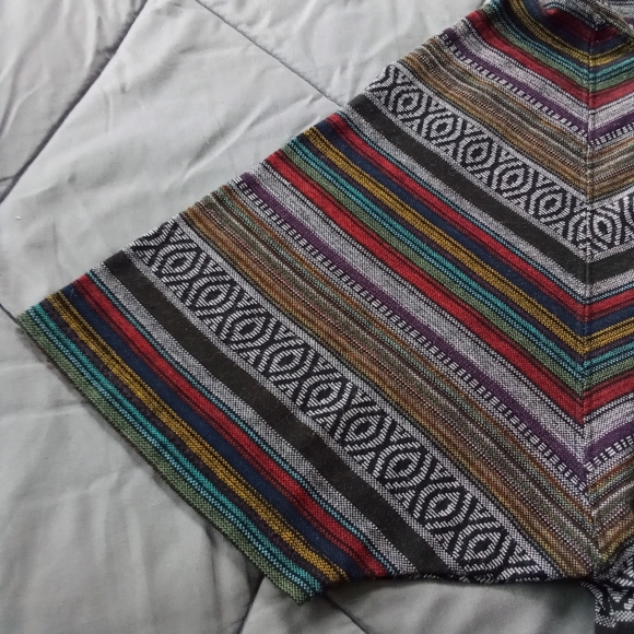 Women's Striped Multi Colored Short Sleeve Hoodie Sweatshirt Beautiful Giant - Picture 13 of 15